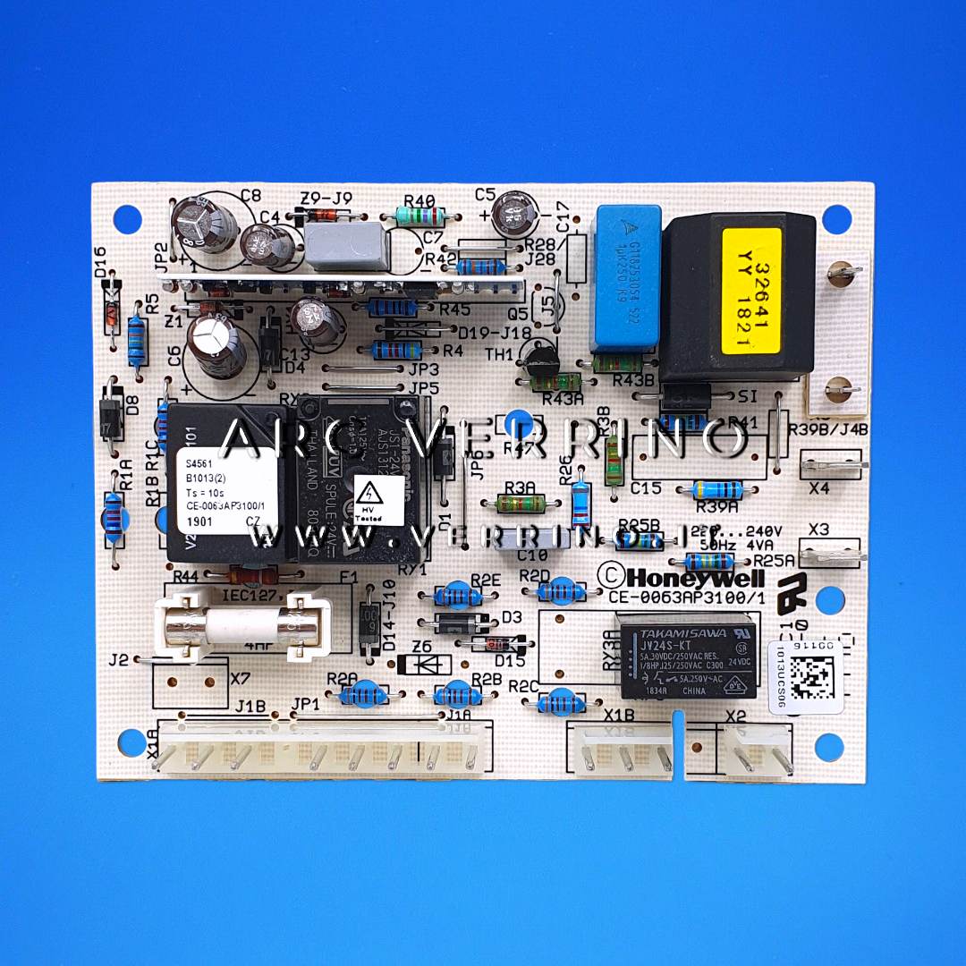 Scheda elettronica centralina Honeywell S 4561 B 1013 2 | Ricambio originale Ferroli 39802760 - ARC VERRINO ROMA E GROTTAFERRATA PER RICAMBI ORIGINALI CALDAIA A GAS